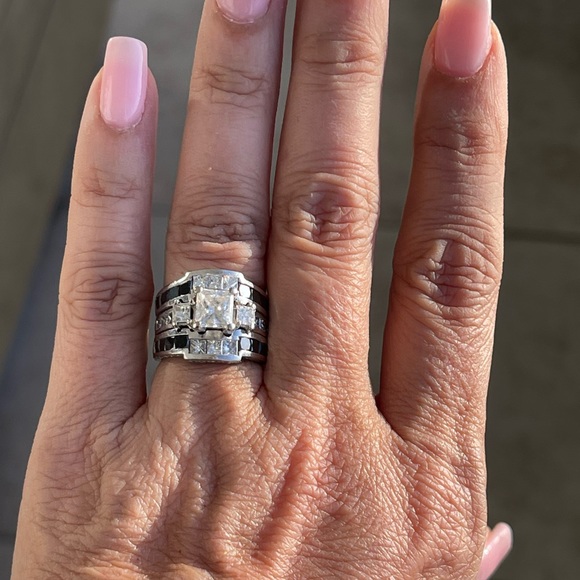 4 Carats Total Weight Natural Diamond Ring Set - Picture 10 of 11